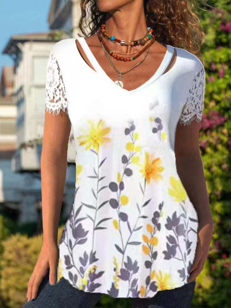 Women's Short Sleeve V-Neck Lace Flower Print Fashion Top