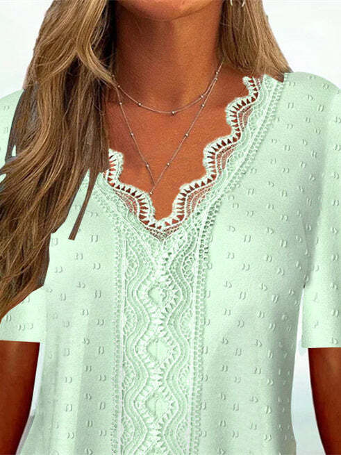Women's Half Sleeve V-neck Graphic Lace Top
